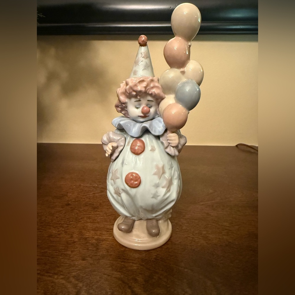 Lladro - Littlest Clown #5811 Retired